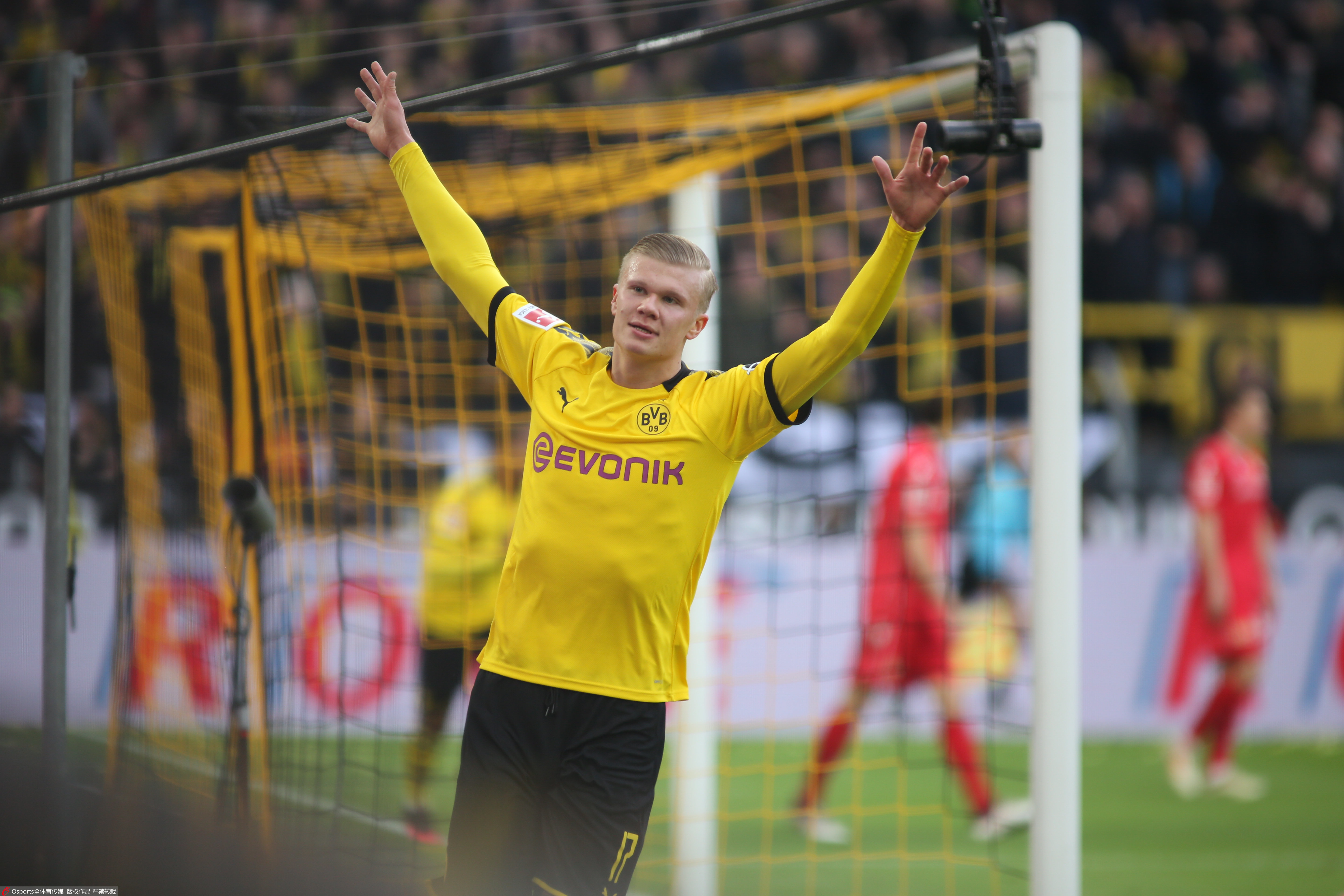 FunPlus Phoenix 宣布 LPL 2025 第二分裂阵容